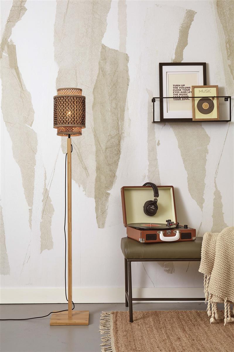 GOOD&MOJO I Stehleuchte I BHUTAN I Farbe: Natur/Schwarz I Schirm: Ø18 x 25