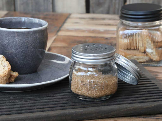 Zuckerstreuer m. Deckel