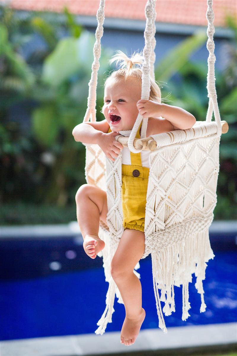 Babyschaukel LOJO I Natural I exzellentes & nachhaltiges Makramee