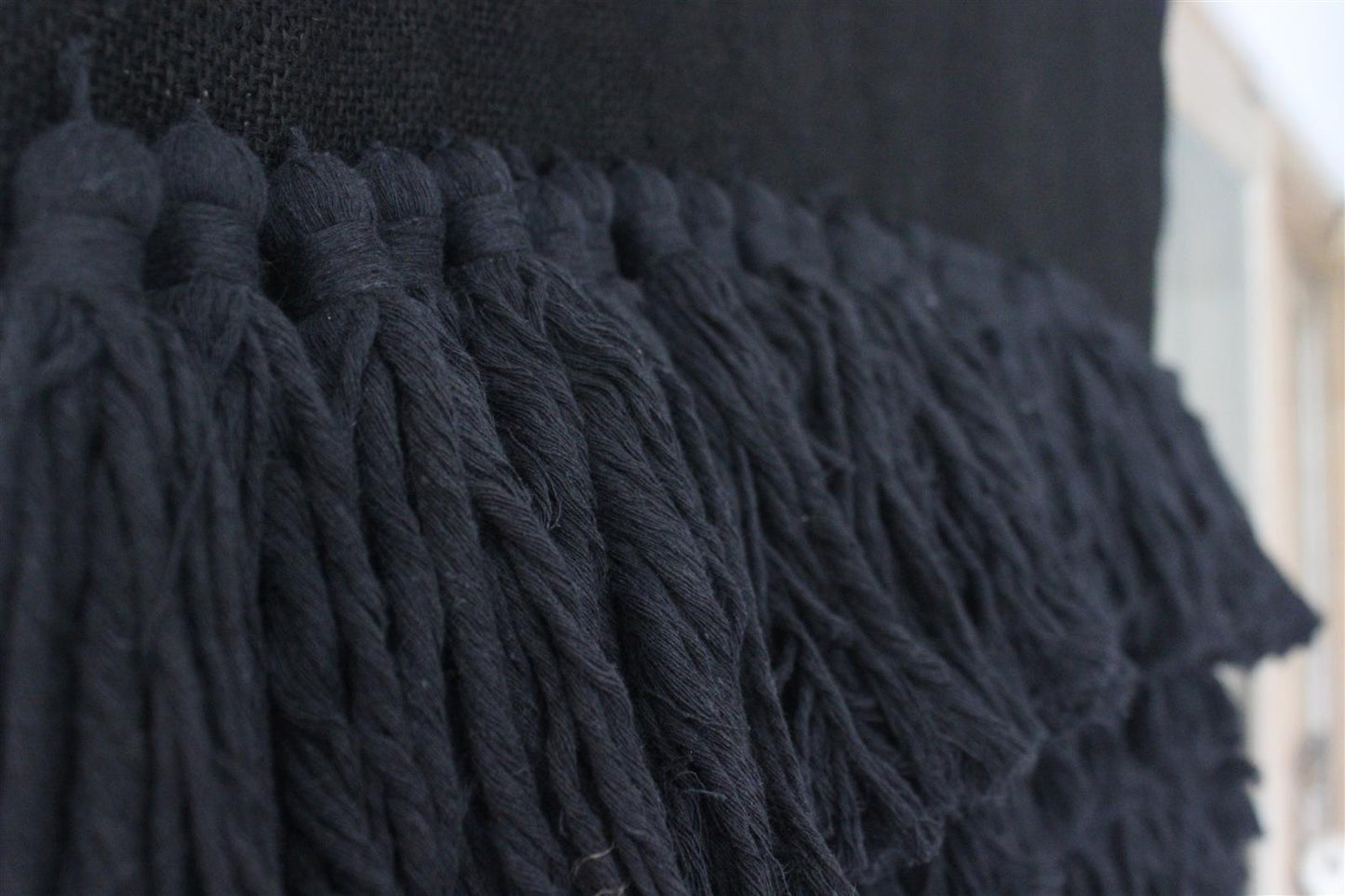 Wanddekor PUERTO I Schwarz I exzellentes & nachhaltiges Makramee