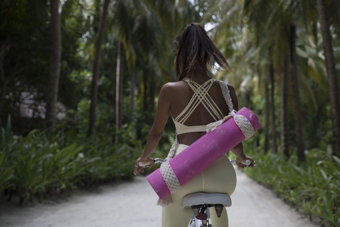 Yogamatten-Tragegurt MANDIRI I Natural I exzellentes & nachhaltiges Makramee