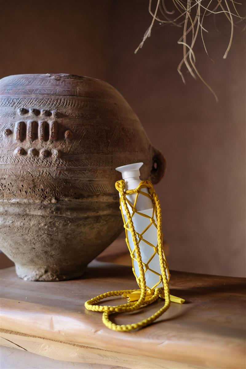 Trinkflasche-Rucksack NAVARNA I Aperol I exzellentes & nachhaltiges Makramee